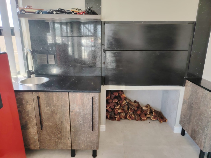 3 Bedroom Property for Sale in Hartenbos Central Western Cape